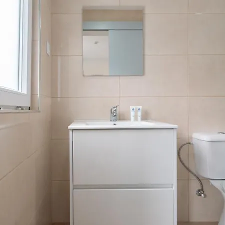 Charming Bright House W/ Garden Feriehus Porto