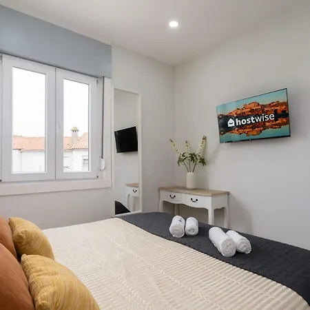 Charming Bright House W/ Garden Feriehus