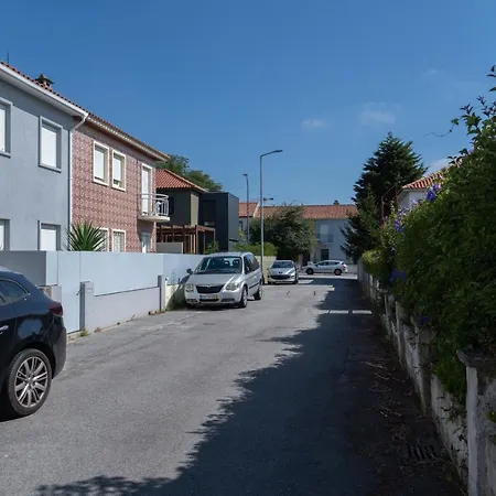 Feriehus Charming Bright House W/ Garden