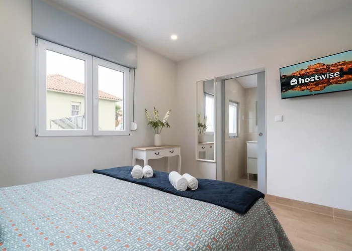 בית נופש Charming Bright House W/ Garden