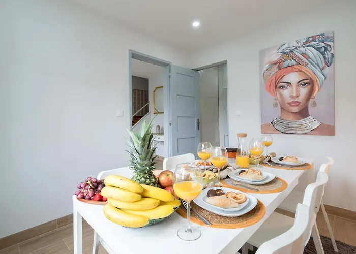 Charming Bright House W/ Garden Casa vacanze Oporto