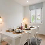 Charming Bright House W/ Garden
